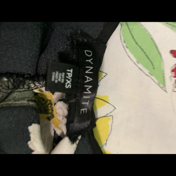 Dynamite blouse, size XS - Picture 2 of 3